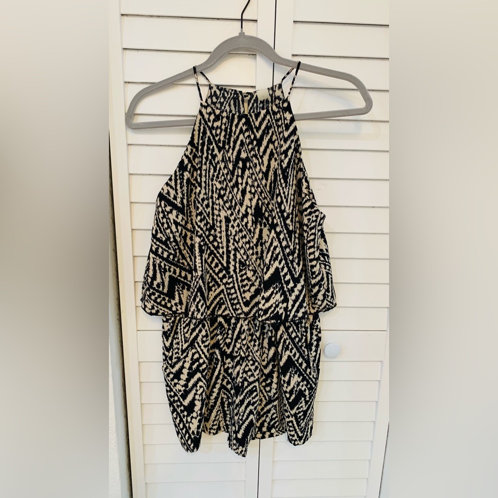 Romper with pockets